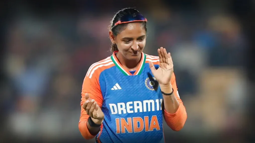 Top 10 Hottest & Most Sexy Women Cricketers In The World 2025